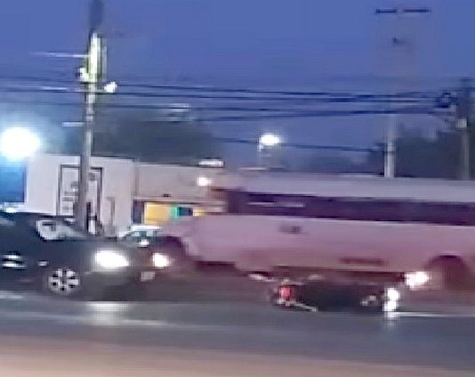 Accidente vial deja un lesionado en boulevard Hidalgo