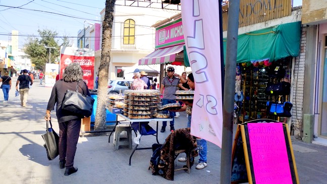 Comerciantes esperan incremento por venta de Rosca de Reyes