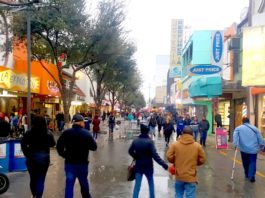 Comerciantes registran pocas ventas por bajas temperaturas