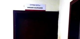 Detienen a sujeto por sacar mercancía de un comercio sin pagar