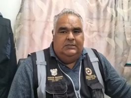 A pesar del frio, turistas acuden a playa miramar e intentan ingresar al mar