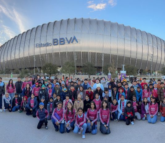 Viajan a la sede mundialista 108 alumnos destacados de Tampico