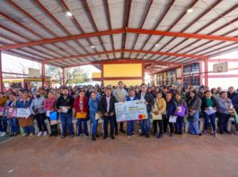 Becas Rita Cetina impulsa a estudiantes de secundaria en Villa Florida