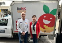 Encabeza Luz Adriana Villarreal entrega de alimentos y cobijas en la colonia Carmen Romano