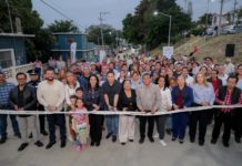 Inaugura Mónica Villarreal Pavimentación de Calle en la colonia Campbell