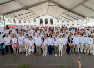 Monica Villarreal entrega Distintivos “Hecho en Tampico” a 70 empresarios locales