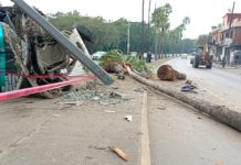 Vuelca autobús en boulevard Adolfo López Mateos de Tampico