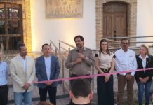 Inaugura alcalde Carlos Peña Ortiz, Café Moots Ferrocarril