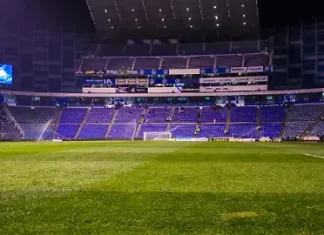 La polémica del Estadio Cuauhtémoc y su césped millonario que “no es de primera división”