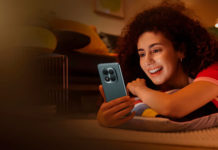 Gama media barato con batería para dos días y cámara de 200 megapixeles. Se puede ampliar la memoria hasta 1 TB