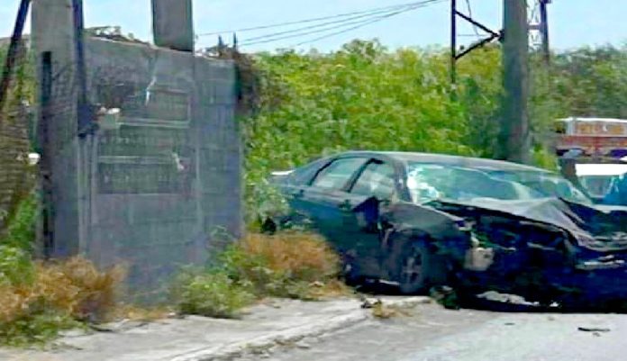Accidente vial deja personas lesionadas y daños materiales (3)