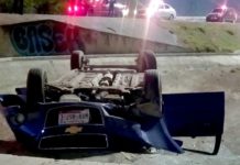 Cae y vuelca unidad en carretera Monterrey-Reynosa dejando daños