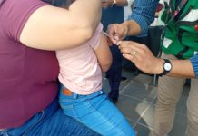 Ante la gran afluencia de turistas que llegan a la zona sur refuerzan vacunación contra el sarampión