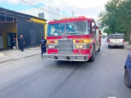 Quema zacate y se le sale de control bomberos acuden a sofocar incendio