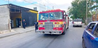 Quema zacate y se le sale de control bomberos acuden a sofocar incendio