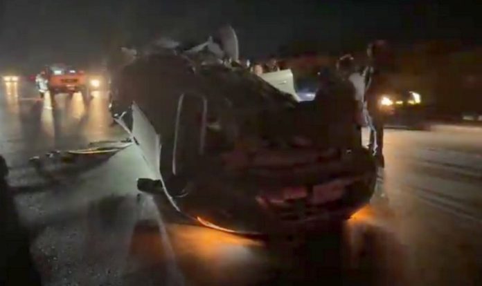 “Viaducto de la Muerte” testigo del enésimo accidente vial que dejo daños (3)