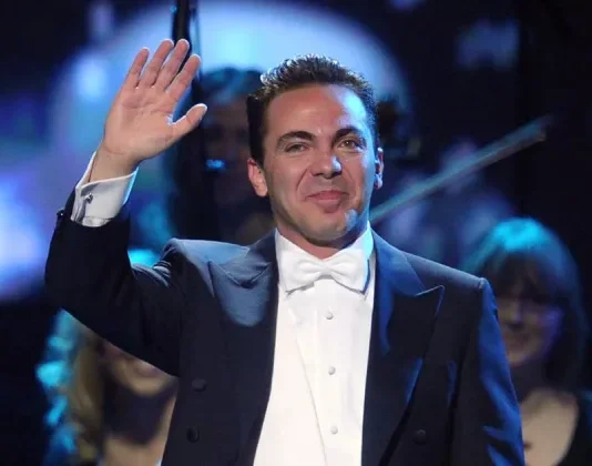 A punto de terminar la prepa, Cristian Castro anuncia que quiere ir a la universidad
