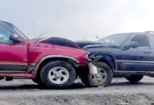 Chocan en el “Viaducto de la Muerte” dejando cuantiosos daños