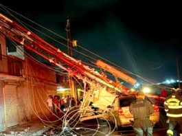 Fuertes vientos con lluvia ocasionan daños en diversos sectores