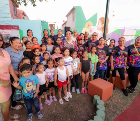 Entrega Mónica Villarreal rehabilitación del Parque “José A. Torres” en la colonia Insurgentes