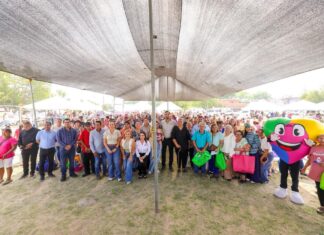 Encabezó Alcalde Carlos Peña Ortiz la Brigada DIF en la colonia Fuentes del Valle