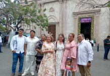 La familia del nuevo obispo de Tampico esta orgullosa de él ante esta nueva encomienda