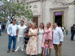 La familia del nuevo obispo de Tampico esta orgullosa de él ante esta nueva encomienda