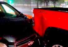 Lluvia deja accidentes viales con daños materiales