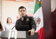 Impulsa Beto Granados valores cívicos y equipamiento escolar