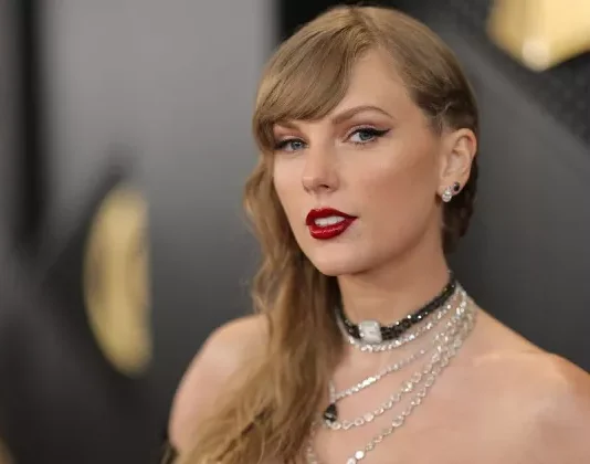 Taylor Swift lanza sorpresivamente el video de ‘Elizabeth Taylor’ con imágenes de la famosa actriz