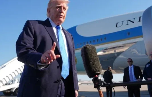 Trump asegura que “con un poco más de tiempo” podría reabrir “con facilidad” el estrecho de Ormuz