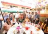 Celebra Beto Granados con las madres de la zona rural de Matamoros
