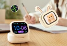 HONOR hizo que sus nuevos audífonos fueran casi una mini tablet: su estuche muestra fotos, letras de canciones y libros digitales