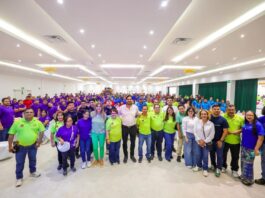 Felicitó Carlos Peña Ortiz a trabajadores en su convivio del Día del Trabajo