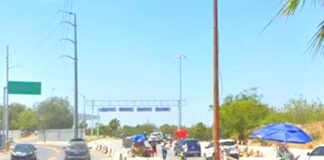 Detienen a tres por molestar a las personas en puente internacional