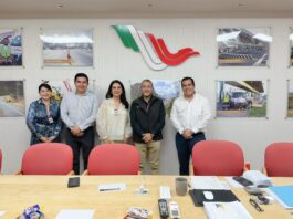 Mónica Villarreal gestiona restauración del Puente Tampico con el director general de CAPUFE