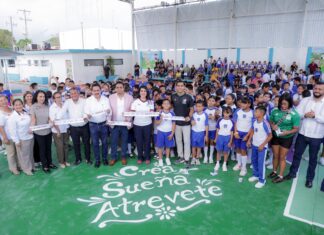 Mónica Villarreal impulsa el deporte y la convivencia escolar en la primaria Ford No. 13