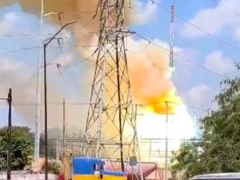 Voraz incendio con explosión en subestación de CFE provocó apagones y daños
