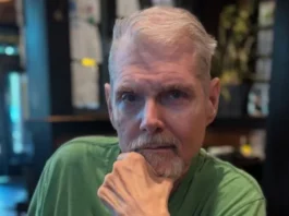 Muere Tom Kane, actor que dio voz a Yoda en ‘Star Wars: La guerra de los clones’, a los 64 años