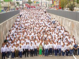 Participó el Alcalde Carlos Peña Ortiz junto al líder de la FTR, Reynaldo Garza Elizondo, en el Desfile Conmemorativo del Día del Trabajo