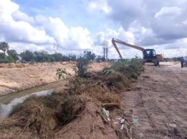 Intensifican dragado de canales ante temporada de huracanes; exhortan a no tirar basura en Reynosa
