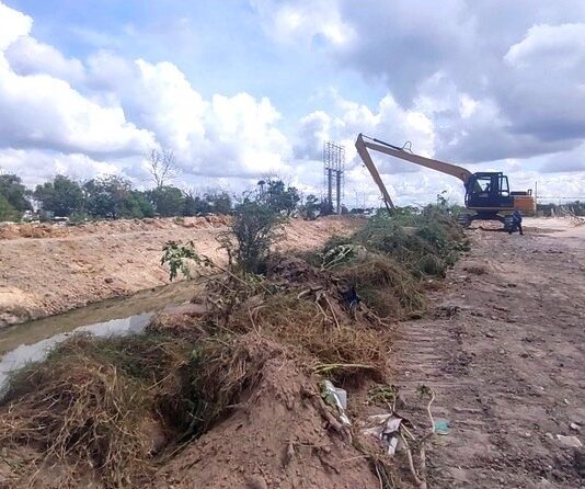 Intensifican dragado de canales ante temporada de huracanes; exhortan a no tirar basura en Reynosa