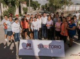 Beto Granados entrega la pavimentación de la calle Vicente Barrera en la colonia Revolución Verde