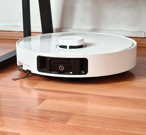 MOVA quiere conquistar México con esta aspiradora robot y, tras un mes de uso, descubrí que friega mejor que varias más costosas
