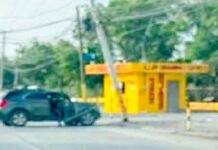 Accidente deja daños materiales y obstrucción vehicular