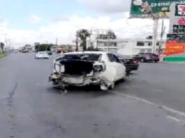 Chocan en el libramiento Monterrey y dejan caos vial