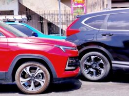 Choque deja cuantiosos daños y caos vehicular en Las Fuentes