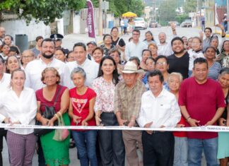 Después de más de 50 años, vecinos de la colonia Arenal reciben obra de pavimentación