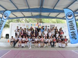 Conviven Niños PANNARTI del DIF Tampico con Jugadores de la Jaiba Brava