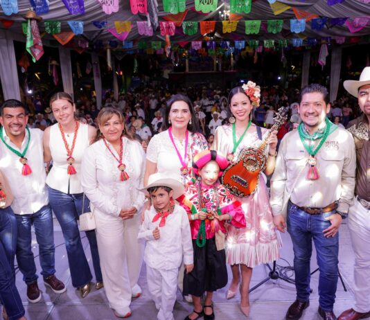 Tampico es parte de la historia de Xilitla con el Baile más largo de Huapango en Récord Guinnes Word Récords